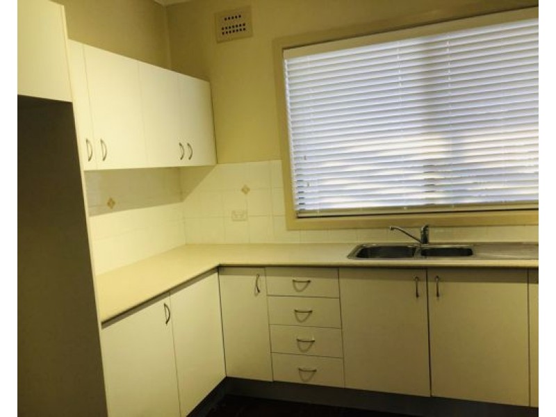 31 Deborah Cres, Cambridge Park NSW 2747