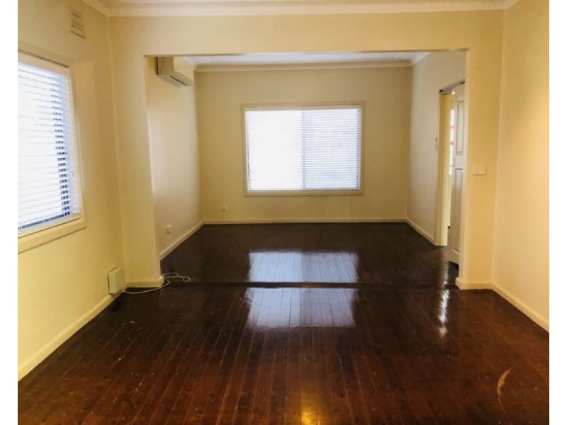 31 Deborah Cres, Cambridge Park NSW 2747