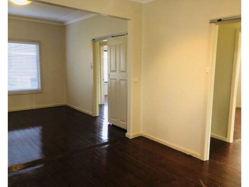 31 Deborah Cres, Cambridge Park NSW 2747