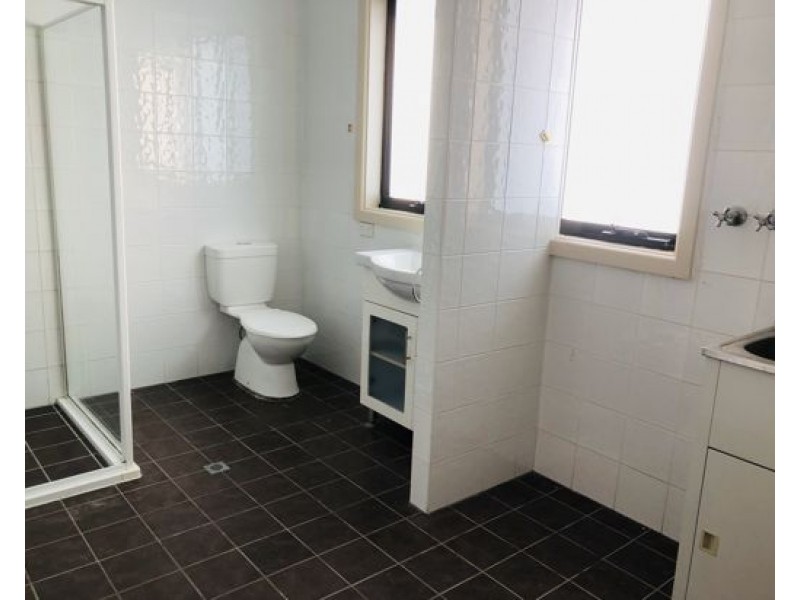 31 Deborah Cres, Cambridge Park NSW 2747