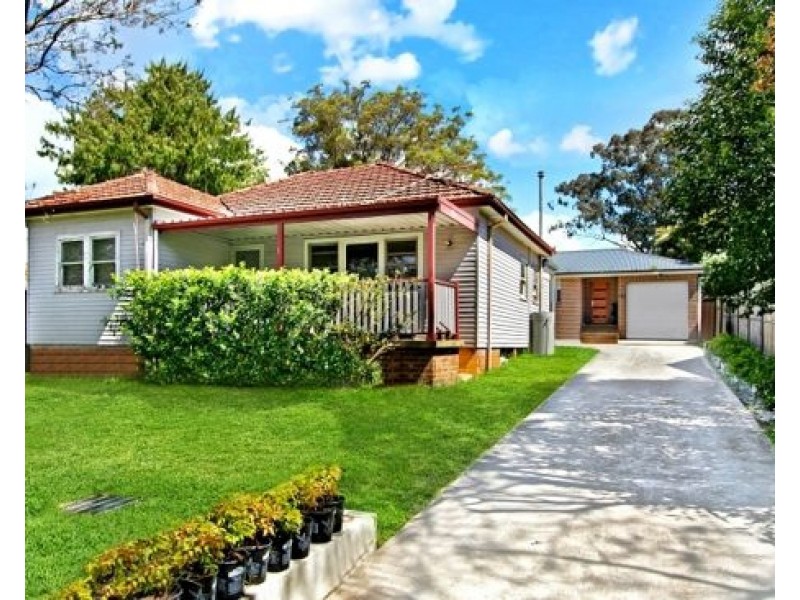 22 & 22A Moira Crescent, St Marys NSW 2760