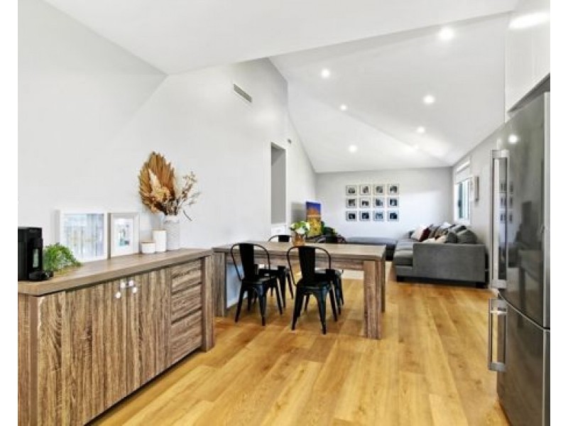 22 & 22A Moira Crescent, St Marys NSW 2760