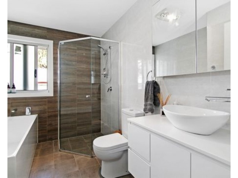 22 & 22A Moira Crescent, St Marys NSW 2760