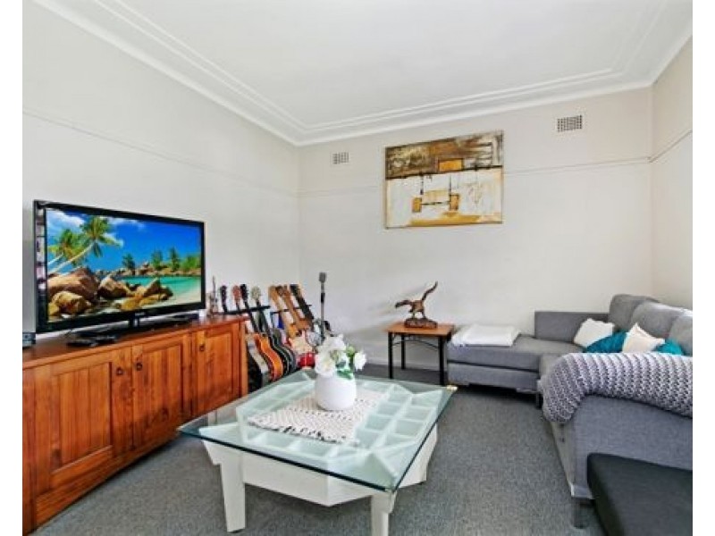 22 & 22A Moira Crescent, St Marys NSW 2760
