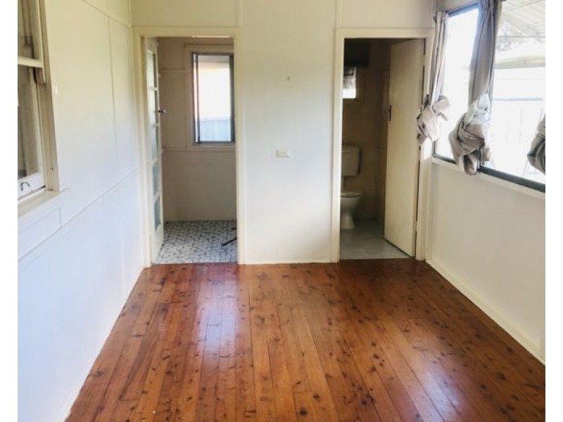 32 Windermere Avenue, Cambridge Park NSW 2747