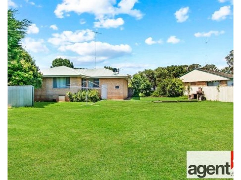 4 Perritt Place, South Penrith NSW 2750