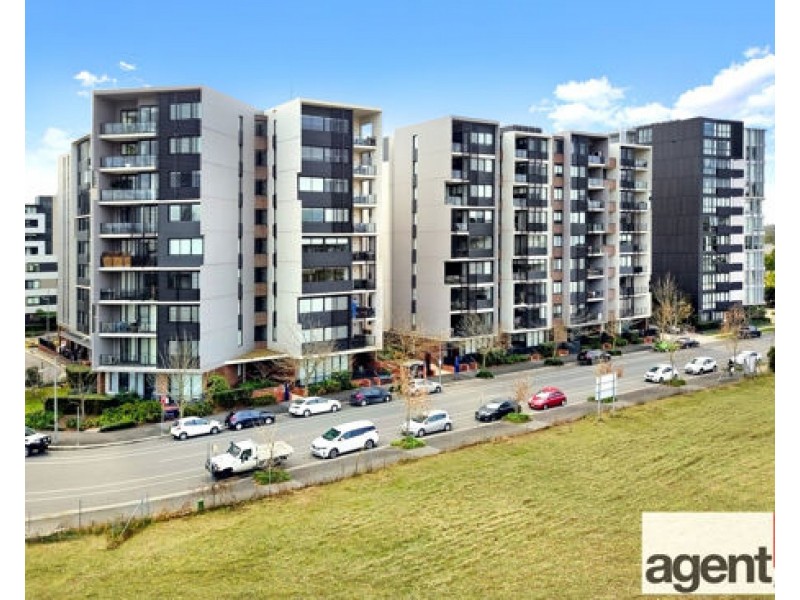 702/81A Lord Sheffield Cct, Penrith NSW 2750