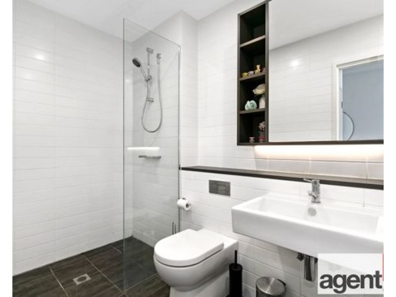 702/81A Lord Sheffield Cct, Penrith NSW 2750