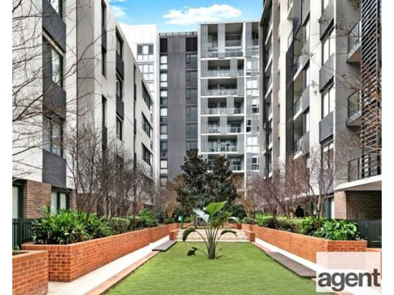 702/81A Lord Sheffield Cct, Penrith NSW 2750