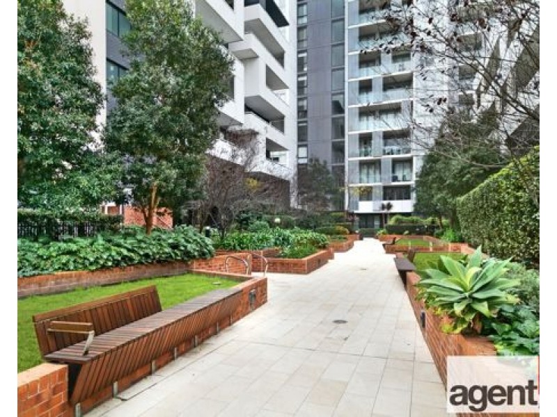 702/81A Lord Sheffield Cct, Penrith NSW 2750