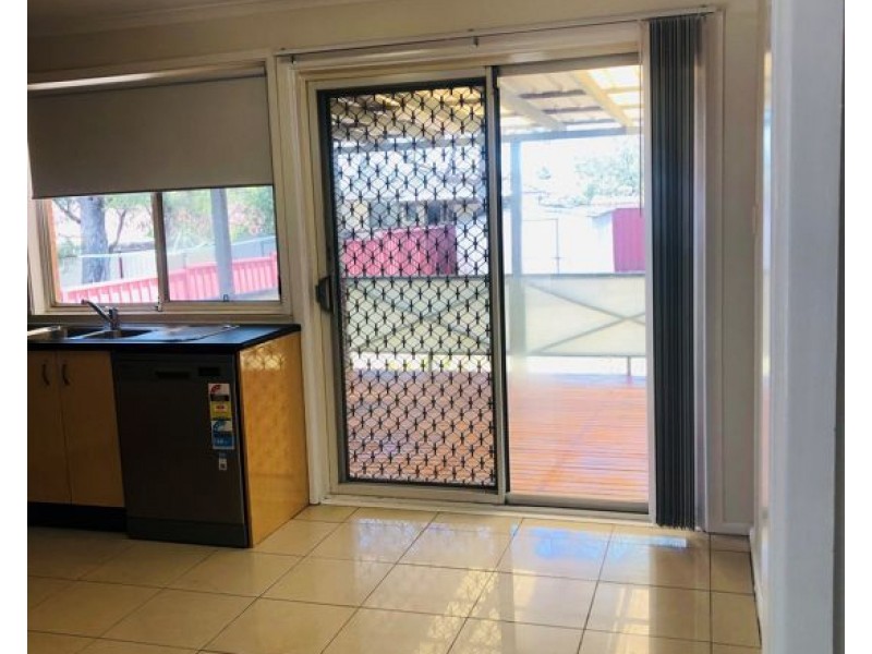 5 Eucalyptus Drive, Cranebrook NSW 2749