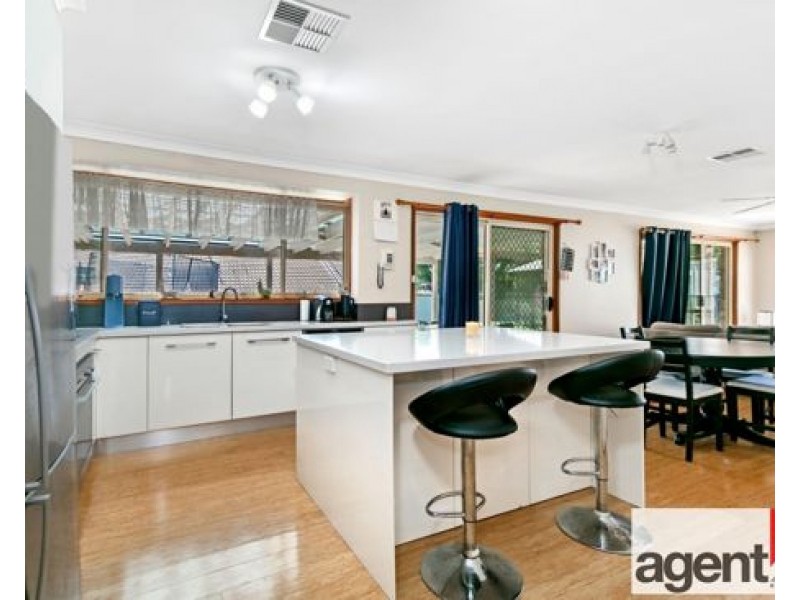 5 Fitzgerald Place, Glenmore Park NSW 2745