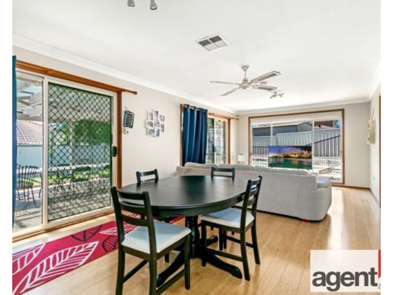 5 Fitzgerald Place, Glenmore Park NSW 2745
