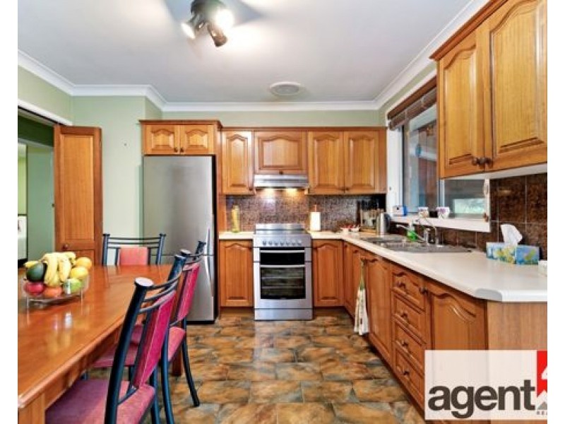 89 College Street, Cambridge Park NSW 2747