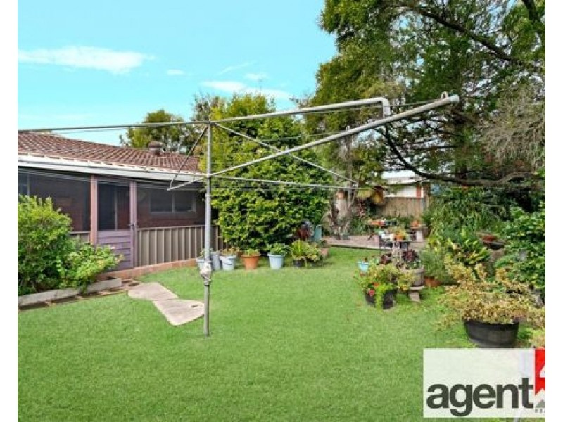 89 College Street, Cambridge Park NSW 2747