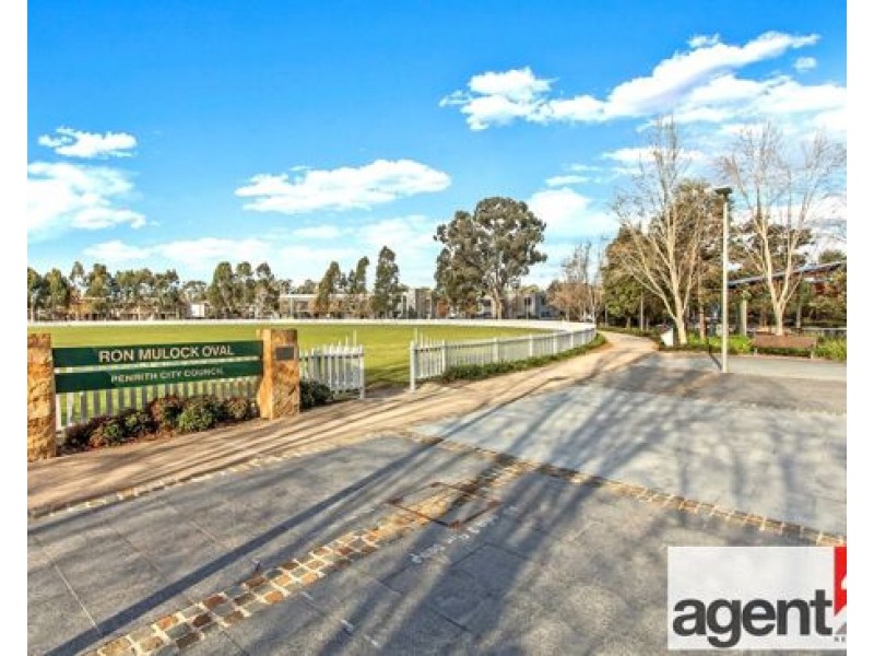 302/81B Lord Sheffield Cct, Penrith NSW 2750