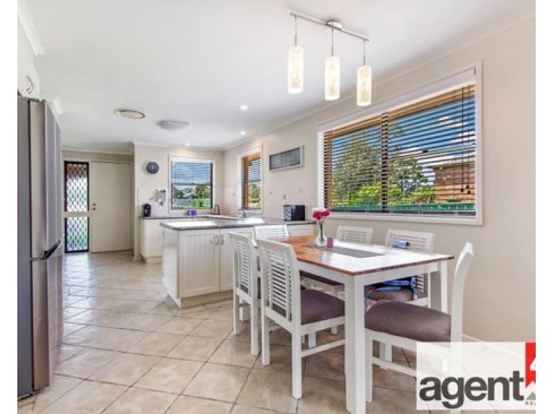 7 Settlers Glen, Werrington Downs NSW 2747