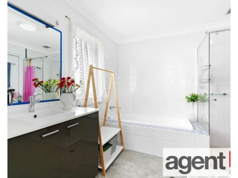 75 Lakeview Drive, Cranebrook NSW 2749