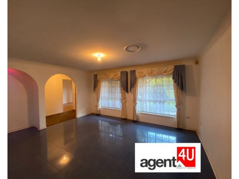 41 Waterfall Crescent, Cranebrook NSW 2749