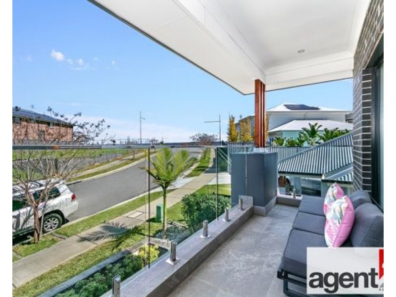 28 Galloway Road, Glenmore Park NSW 2745