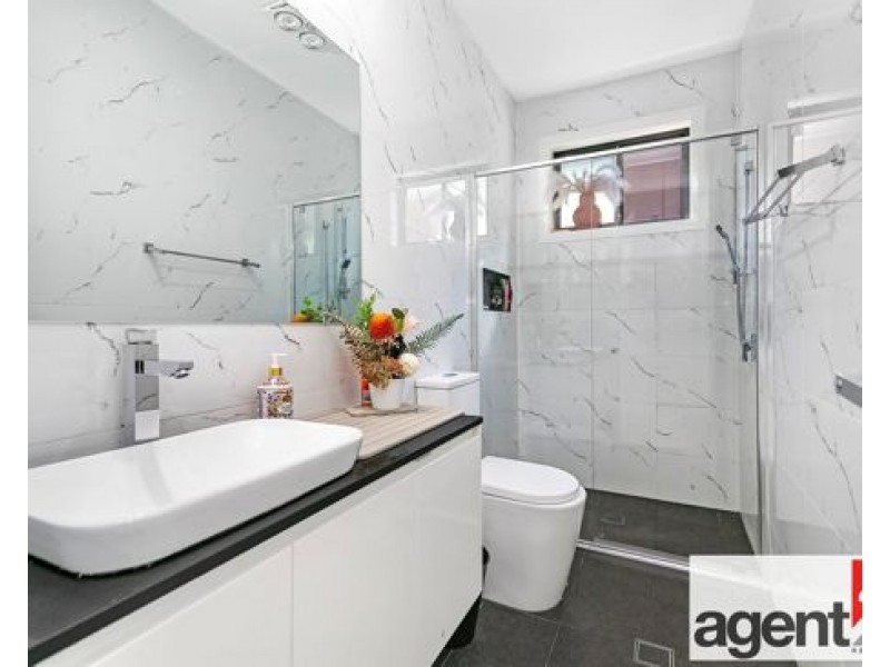 28 Galloway Road, Glenmore Park NSW 2745