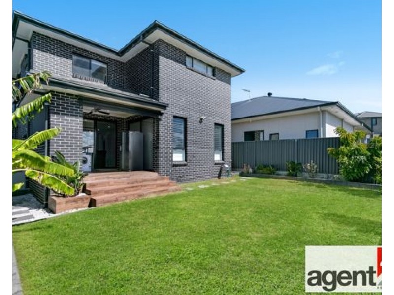 28 Galloway Road, Glenmore Park NSW 2745