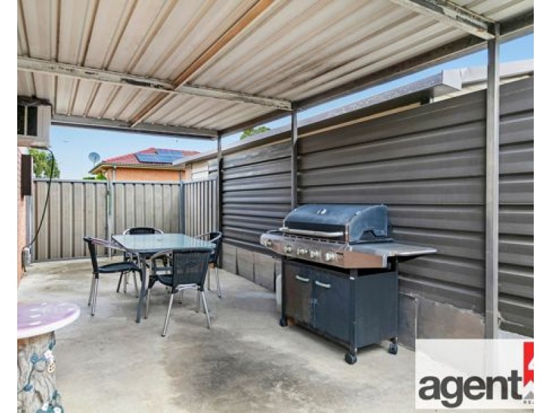 17 Bellini Place, St Clair NSW 2759