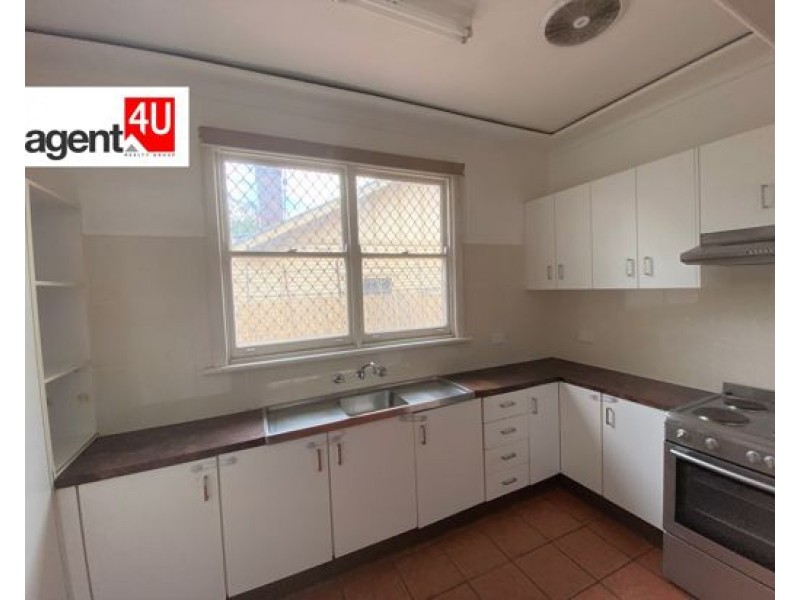 13 Brown Street, Penrith NSW 2750
