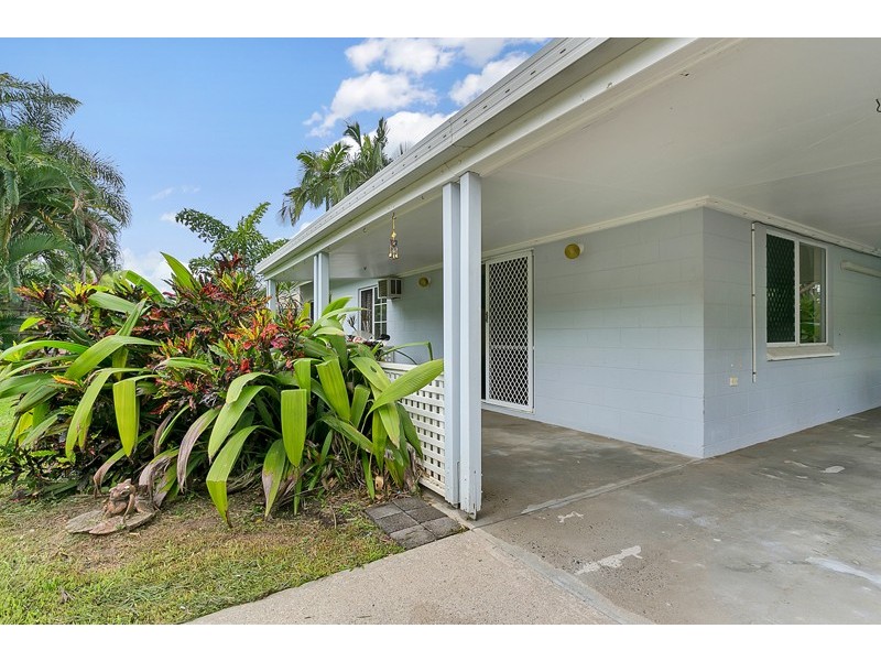 15 Caribbean Street, Holloways Beach QLD 4878