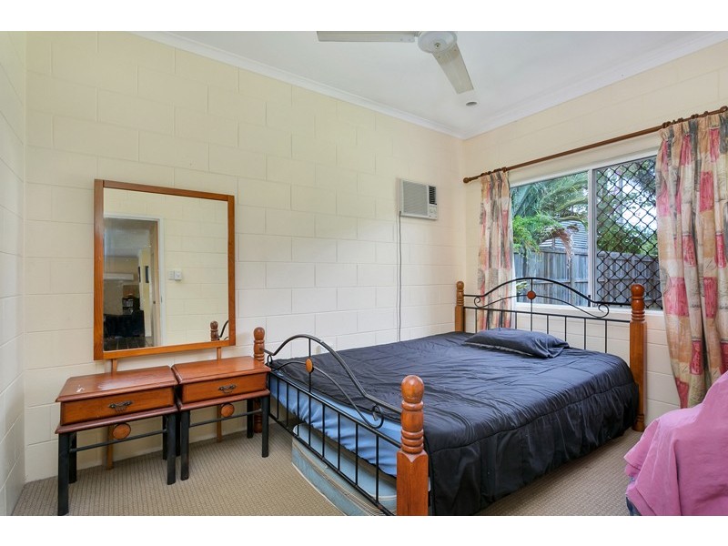 15 Caribbean Street, Holloways Beach QLD 4878