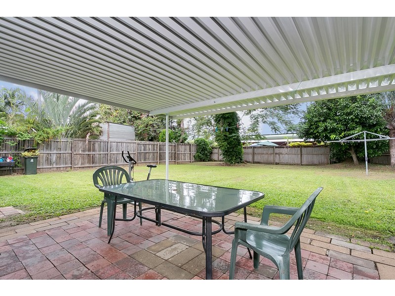 15 Caribbean Street, Holloways Beach QLD 4878