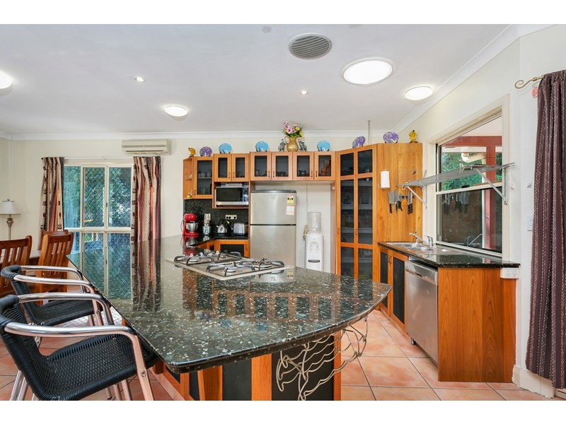 4 Sailfish Close, Kanimbla QLD 4870