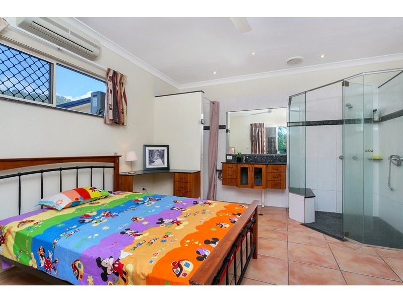 4 Sailfish Close, Kanimbla QLD 4870