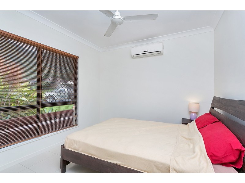 8 De Roma Close, Kanimbla QLD 4870