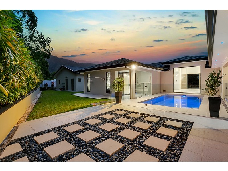 5 Green Avenue, Kewarra Beach QLD 4879
