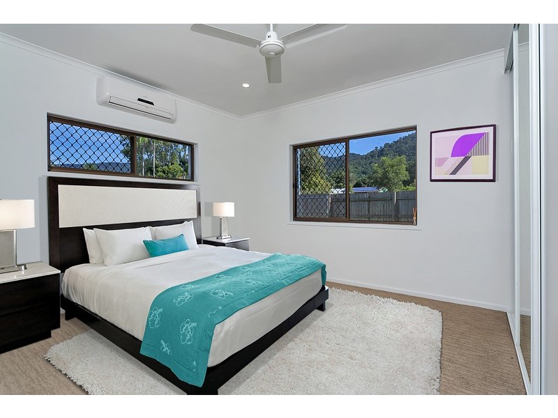 33 Lime Street, Mooroobool QLD 4870