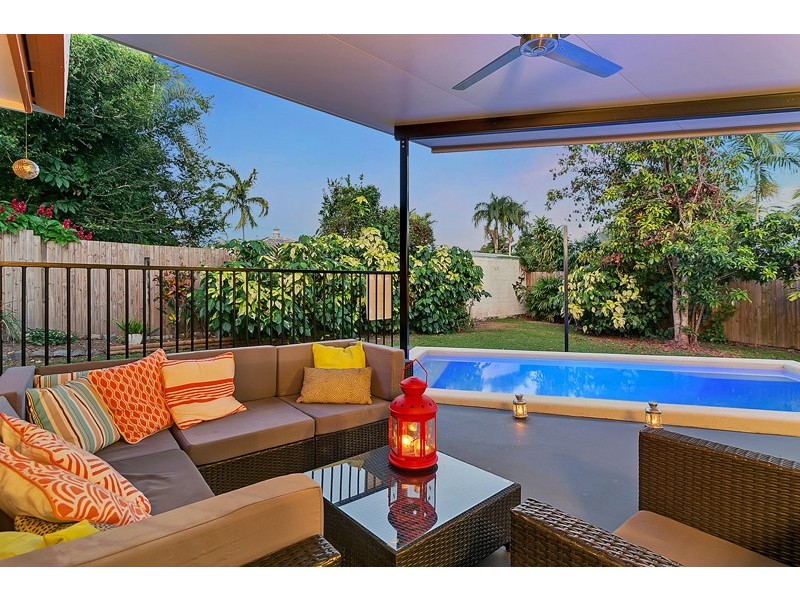 7 Fulton Close, Whitfield QLD 4870