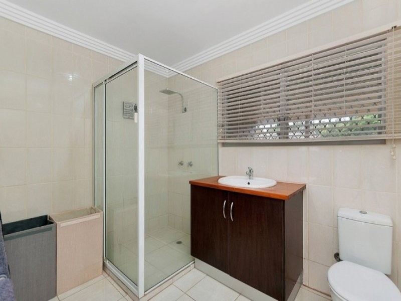 1 & 2 15 Blantyre Close, Manunda QLD 4870