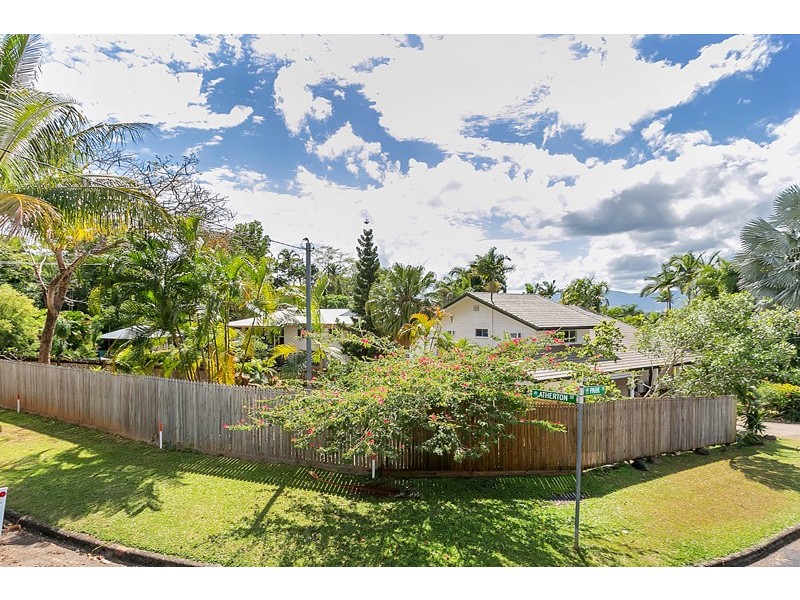 4 Atherton Street, Whitfield QLD 4870