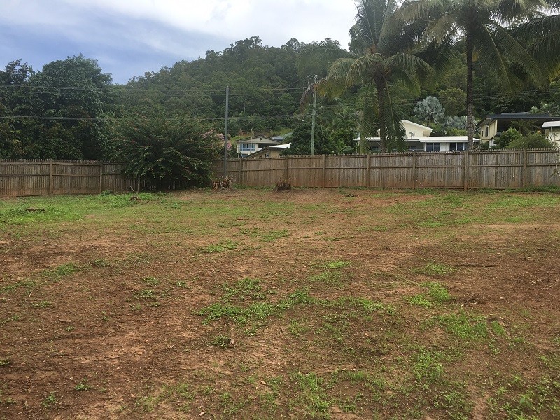 4 Atherton Street, Whitfield QLD 4870