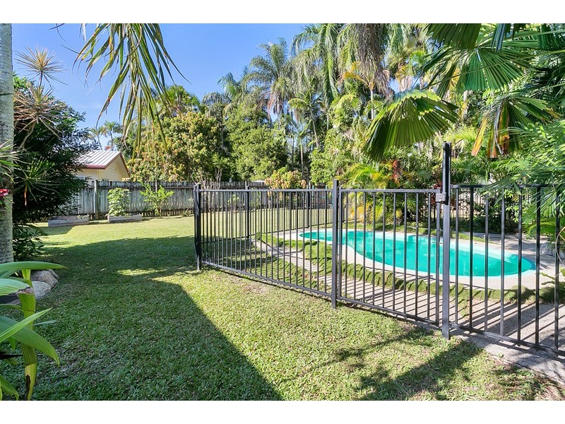 11 Newport Close, Kewarra Beach QLD 4879