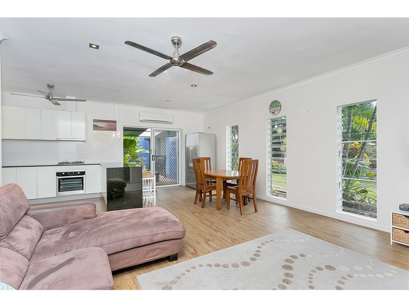 11 Newport Close, Kewarra Beach QLD 4879