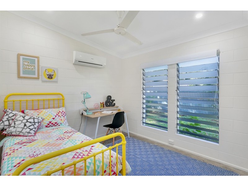 58 Baronia Crescent, Holloways Beach QLD 4878