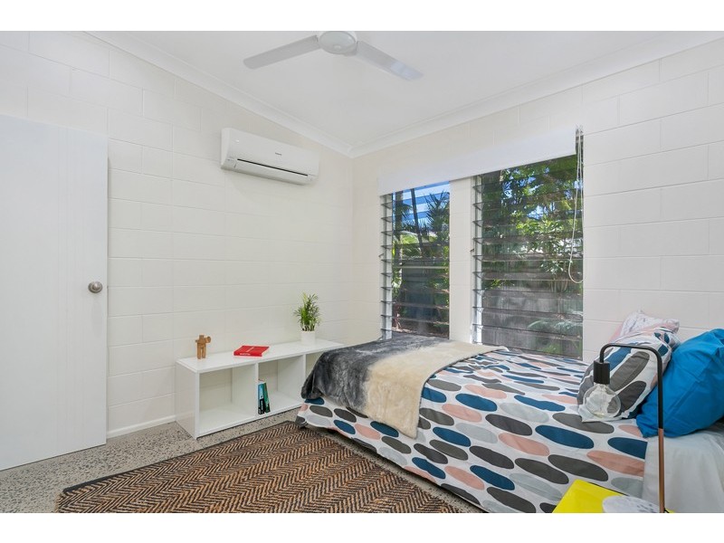 58 Baronia Crescent, Holloways Beach QLD 4878