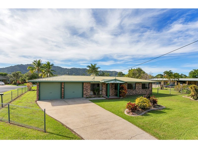 10 Winfield Street, Whitfield QLD 4870