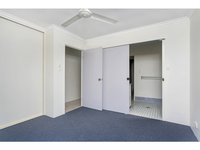 10 Winfield Street, Whitfield QLD 4870