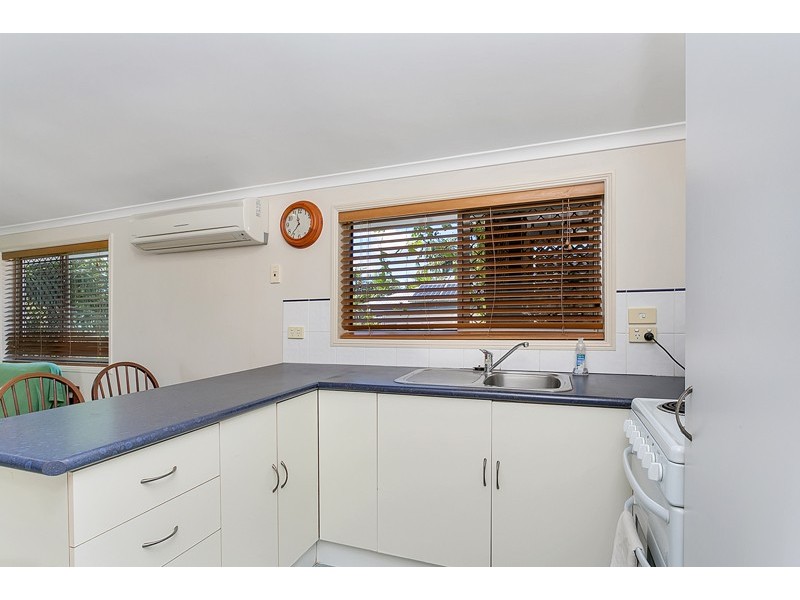 103 Callaghan Street, Mooroobool QLD 4870