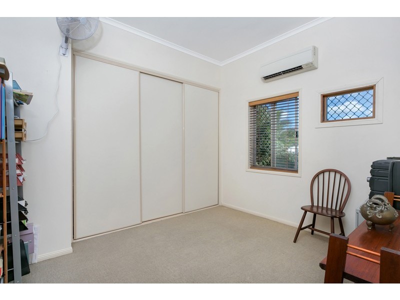 103 Callaghan Street, Mooroobool QLD 4870