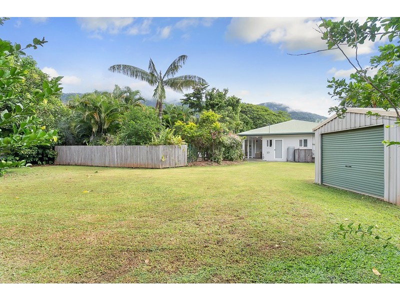 28 Satinash Close, Redlynch QLD 4870