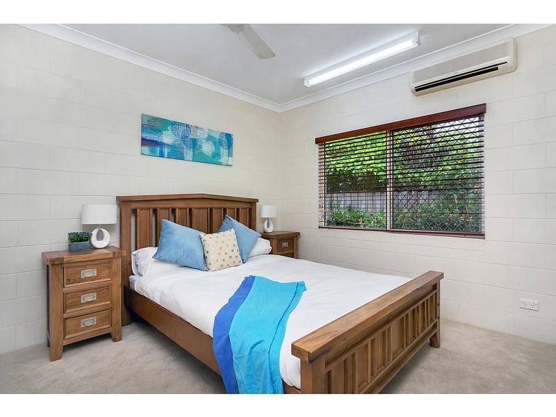 28 Satinash Close, Redlynch QLD 4870